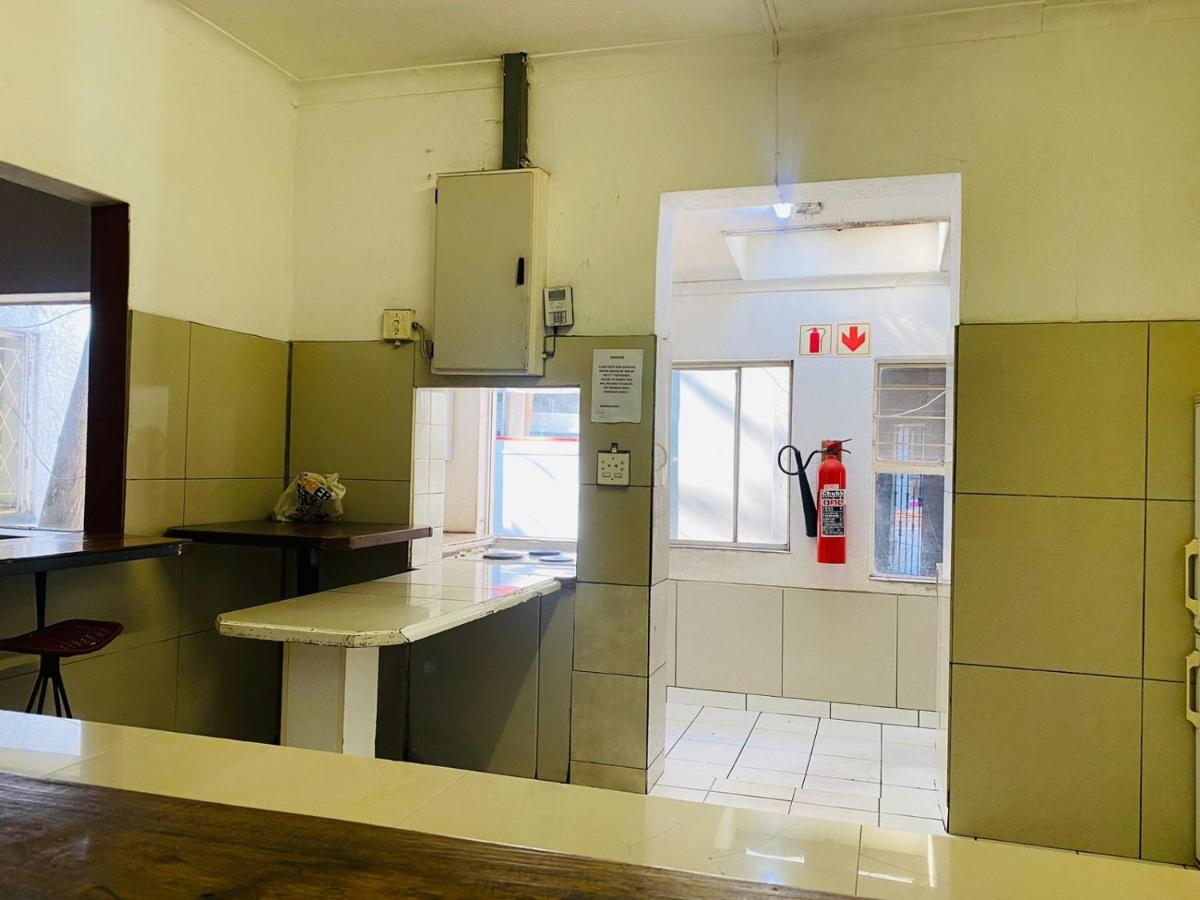 Rosebank Hostel 요하네스버그 외부 사진
